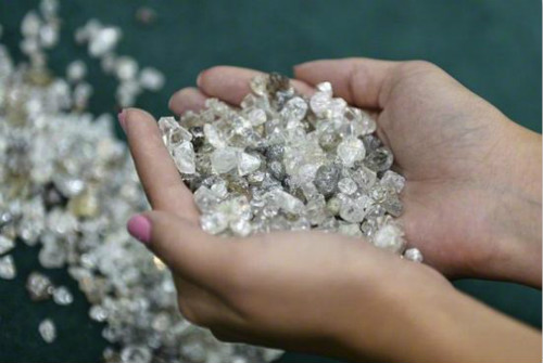 钻石并不是那么稀有 蕴含地球深处形成简单
