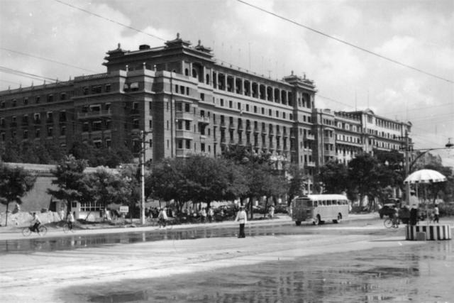 北京城老照片：1956年的街头巷尾城市生活