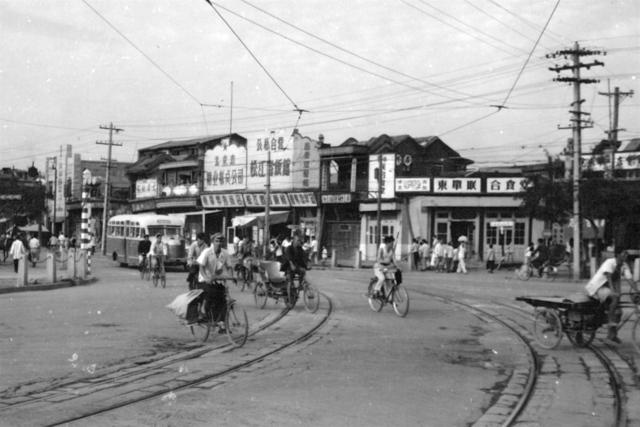 北京城老照片：1956年的街头巷尾城市生活